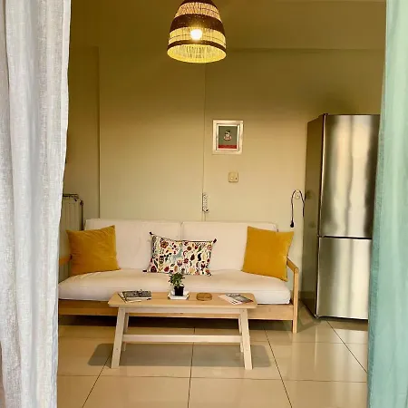 100 Meters From The Sea *