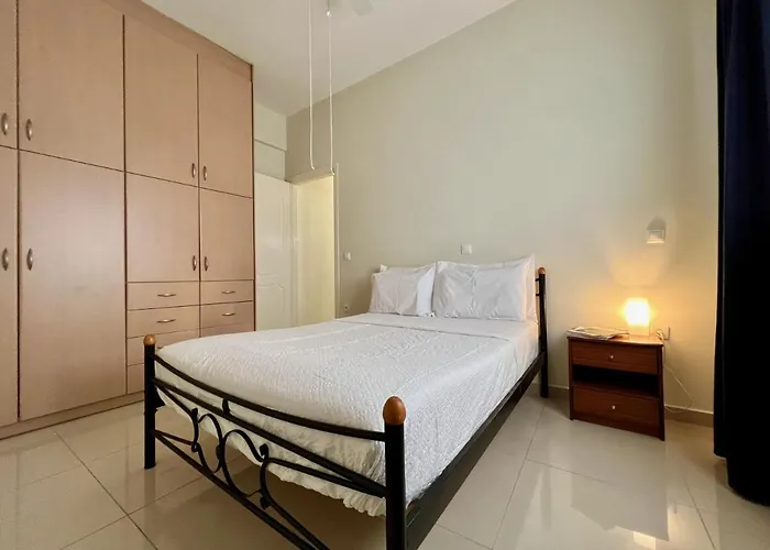 100 Meters From The Sea *