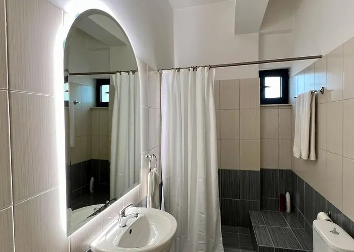 100 Meters From The Sea Xylokastro