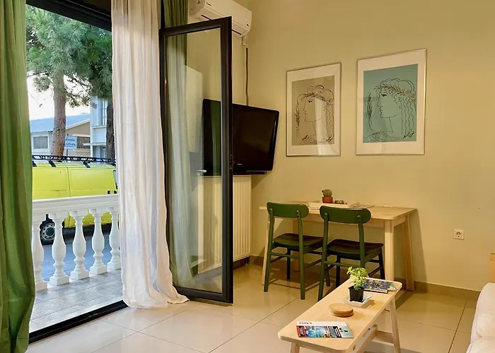 100 Meters From The Sea Apartment *