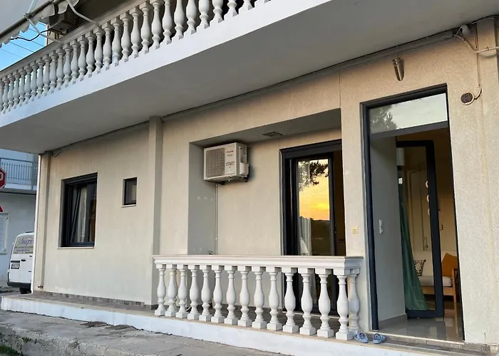 Apartment 100 Meters From The Sea *